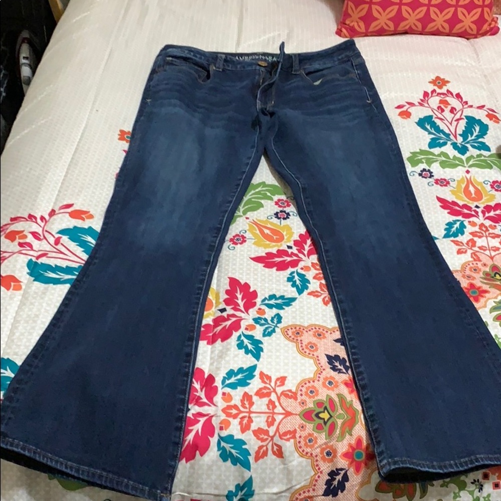 American Eagle skinny kick jeans